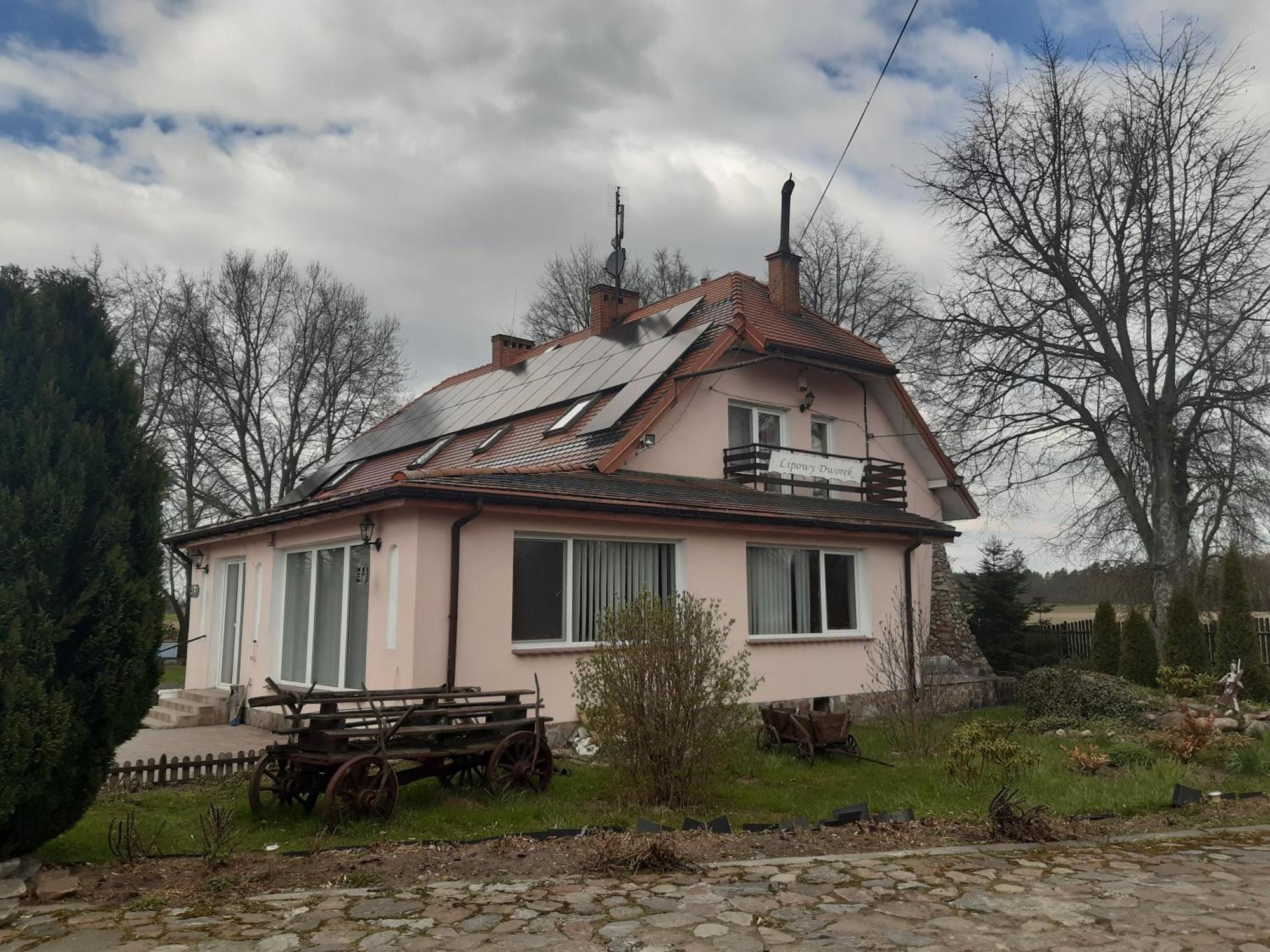 Pensjonat Lipowy Dworek Hotel Staroguby Exterior photo