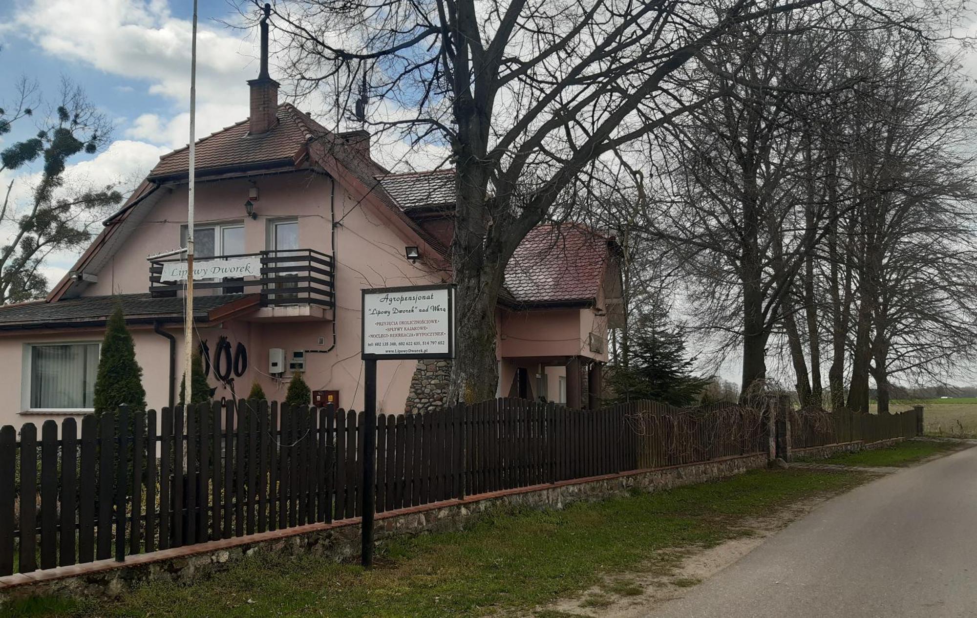 Pensjonat Lipowy Dworek Hotel Staroguby Exterior photo